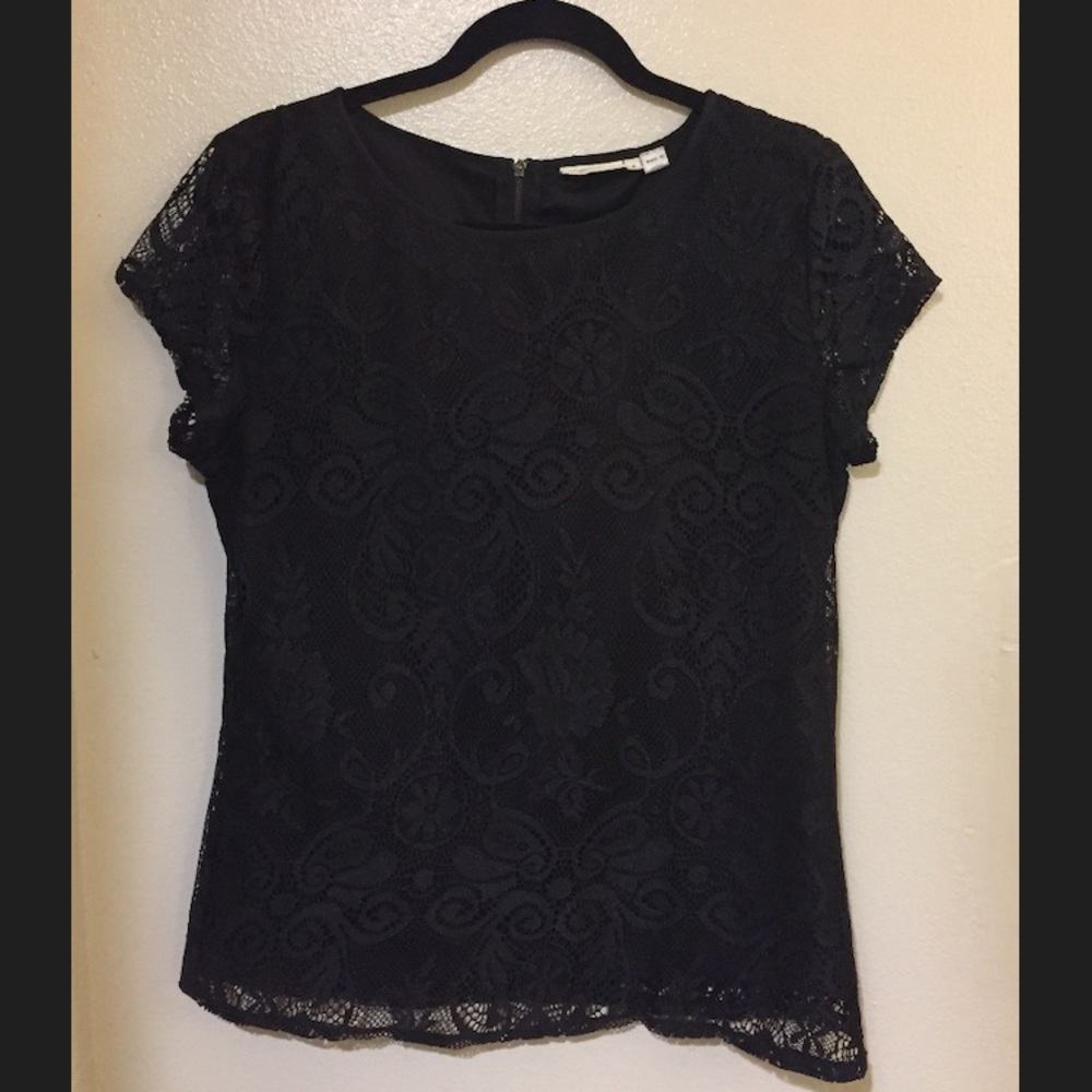 (Peppercorn) Lace Glittered Black Shirt